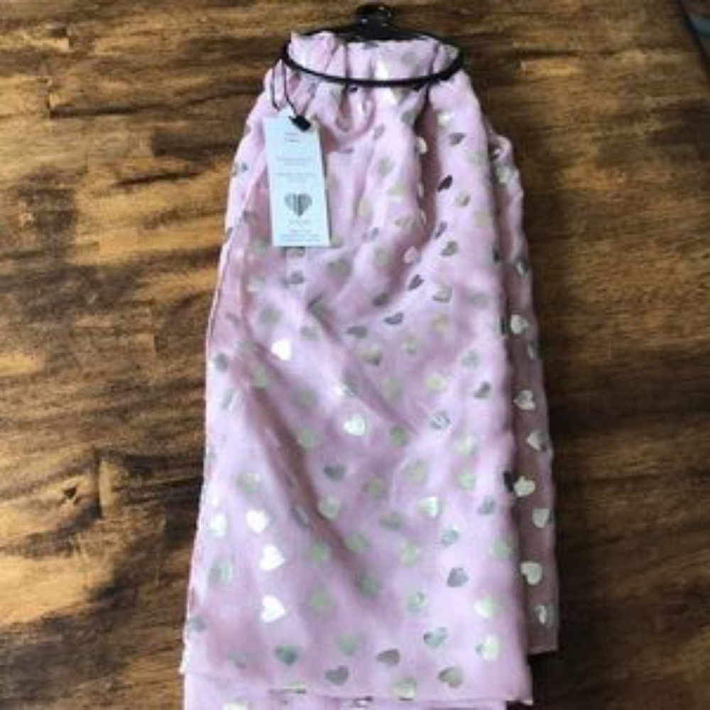 NWT - Light Pink scarf with cute silver stars !